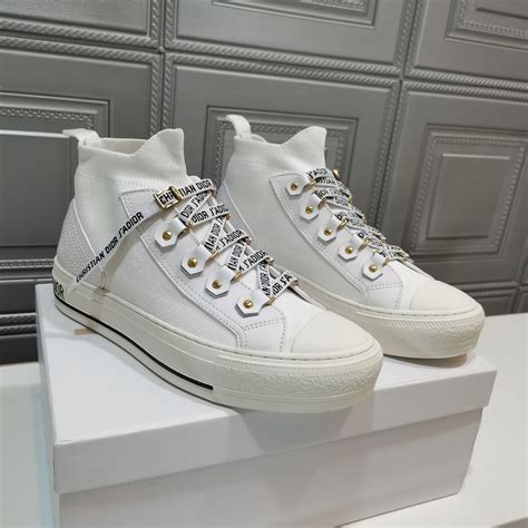 precio de tenis dior originales|authentic christian Dior sneakers.